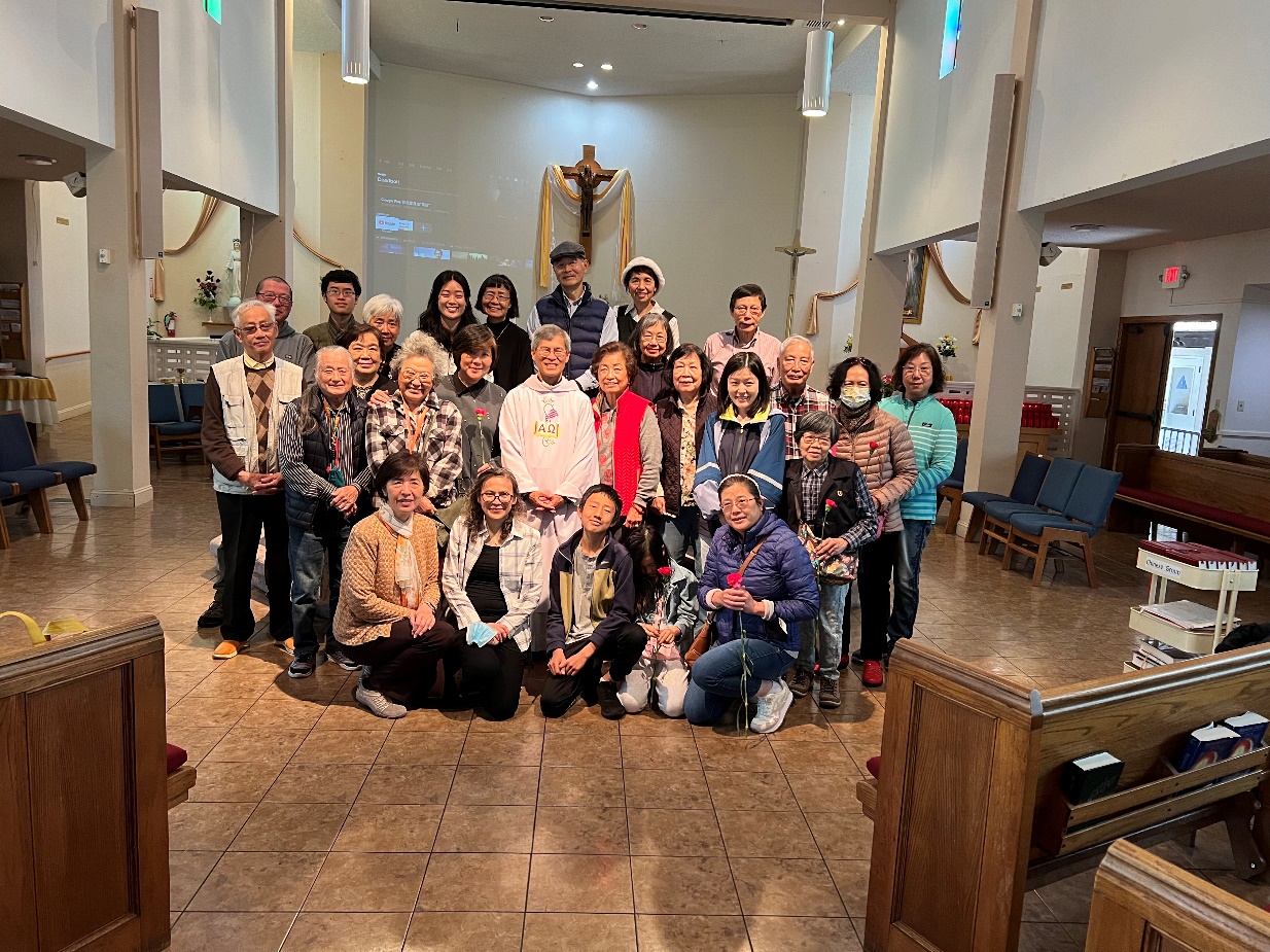 A group of people posing for a photo

AI-generated content may be incorrect.