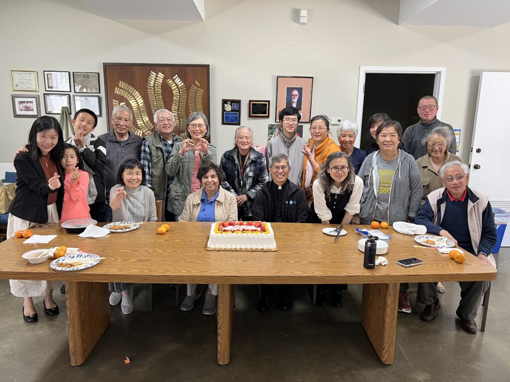 A group of people posing for a photo

AI-generated content may be incorrect.