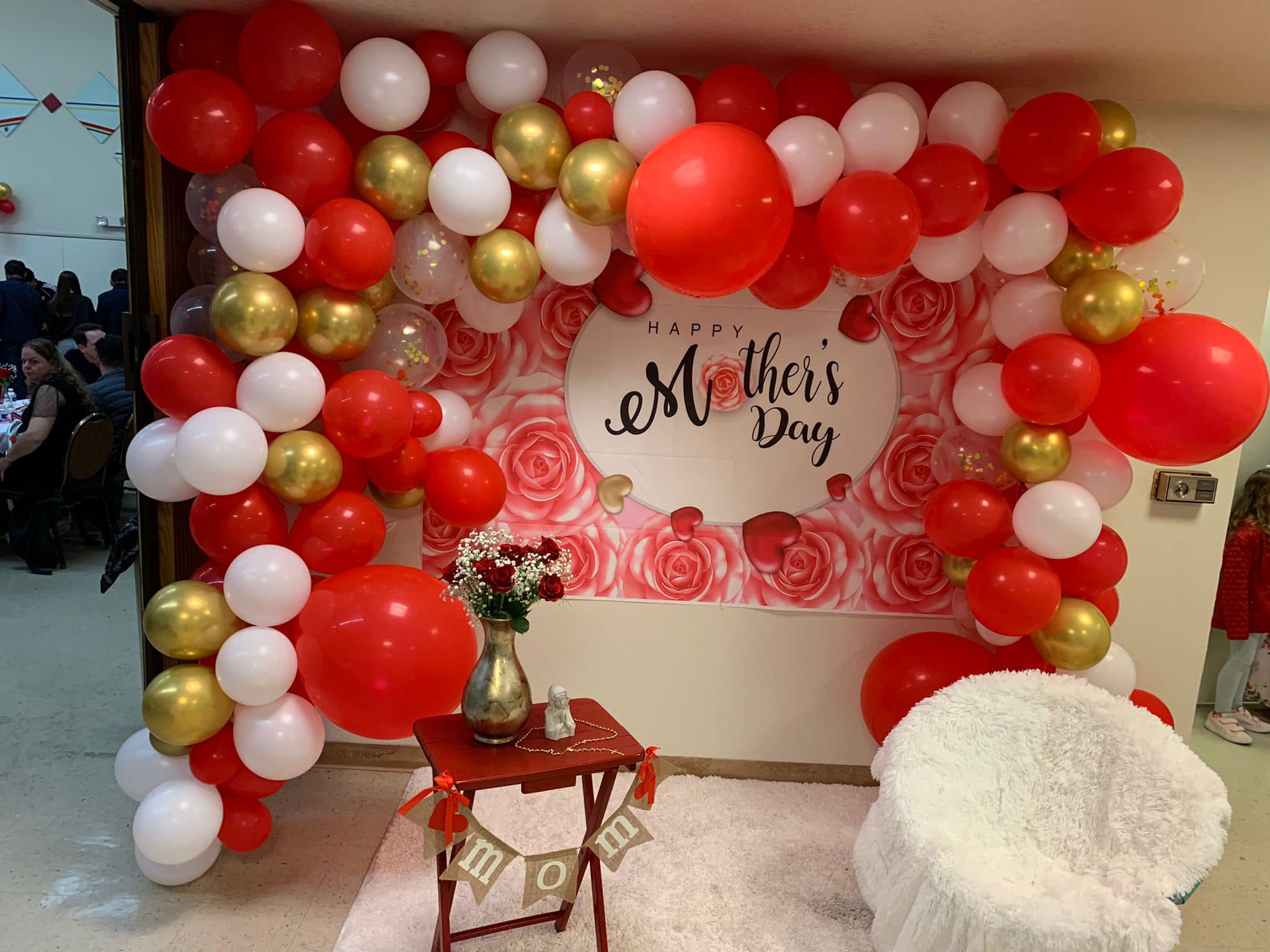 No photo description available.