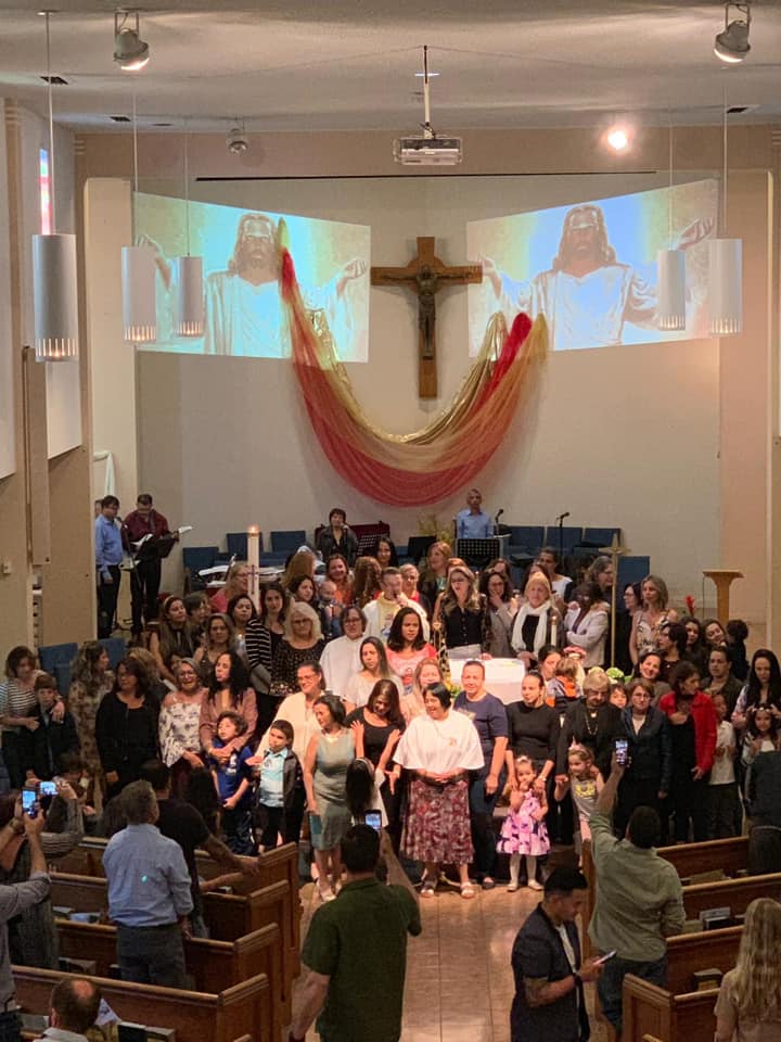 No photo description available.